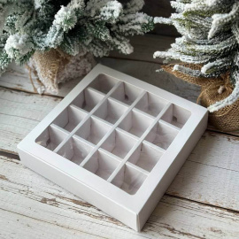 Коробка для 16 конфет с обечайкой с окном, Белый, 177*177*38мм, арт.КУ-00236